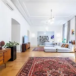 Paris Apartment Dimenti Great View